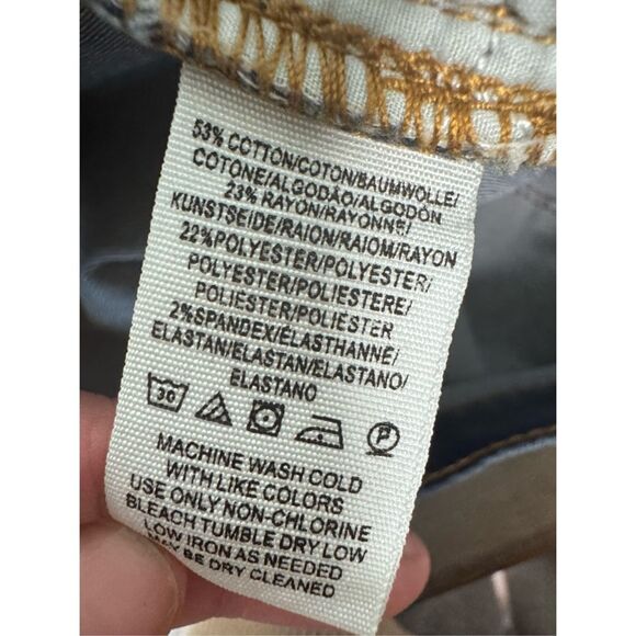 Free People Mid Rise Dark Wash Skinny Jeans‎ Size 26 - Picture 4 of 8